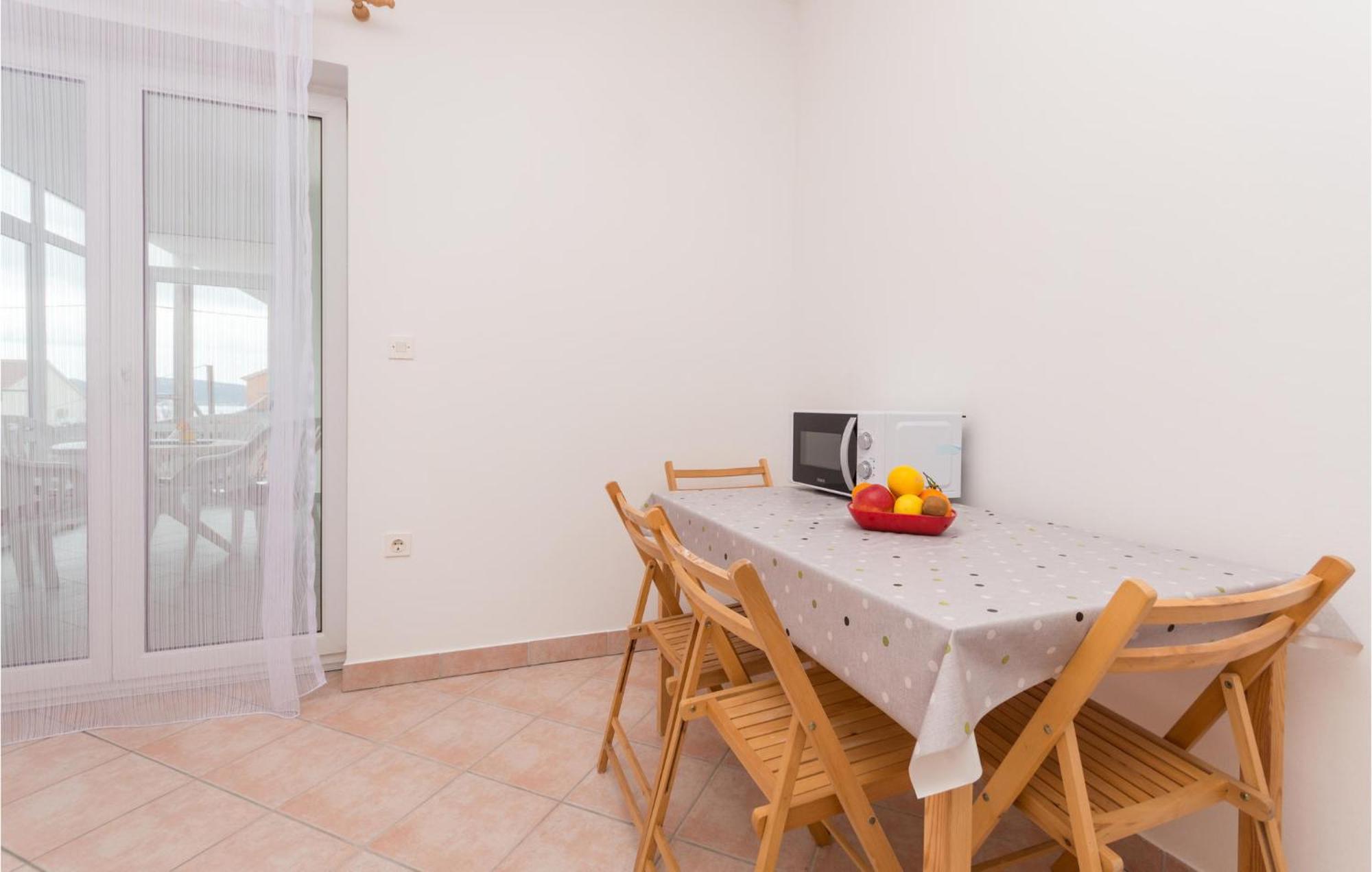 Awesome Apartment In Sveti Filip I Jakov W/ 1 Bedrooms Exterior foto